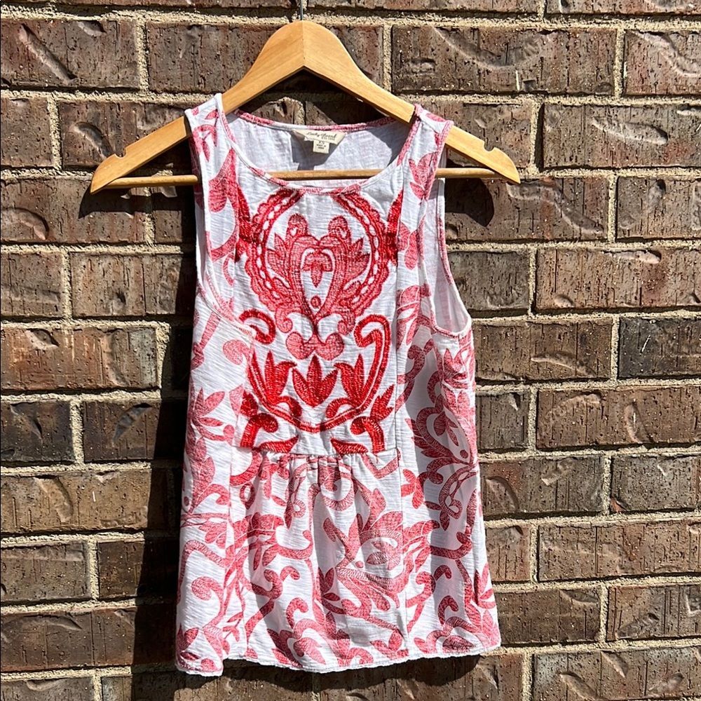 Lucky Brand XS Red White Embroidered Tank Top Boho Peplum Sleeveless Knit Shirt